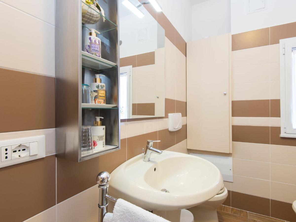 Regina's House - St Peter By Interhome * Roma